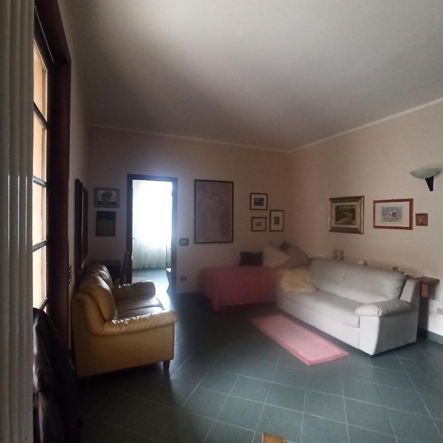 Holiday home Casa Vincenzo 130 Mq Con Portico Ed Ingresso Esclusivo Dal Giardino *