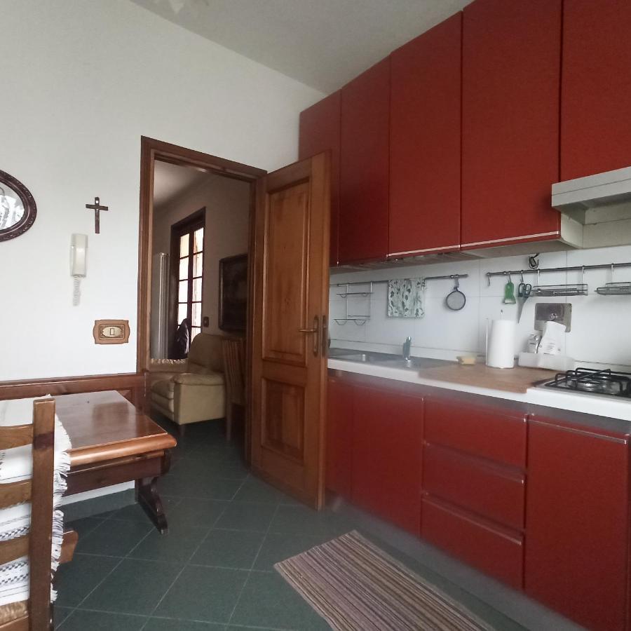 Casa Vincenzo 130 Mq Con Portico Ed Ingresso Esclusivo Dal Giardino *