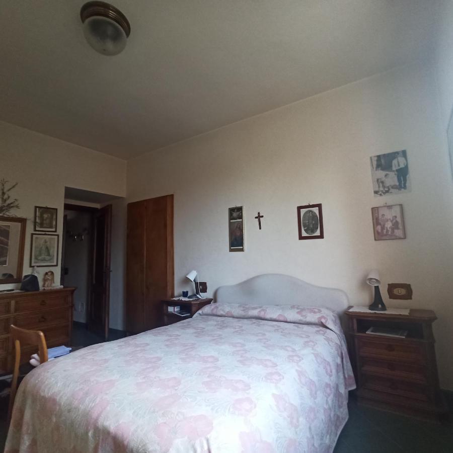 Casa Vincenzo 130 Mq Con Portico Ed Ingresso Esclusivo Dal Giardino *