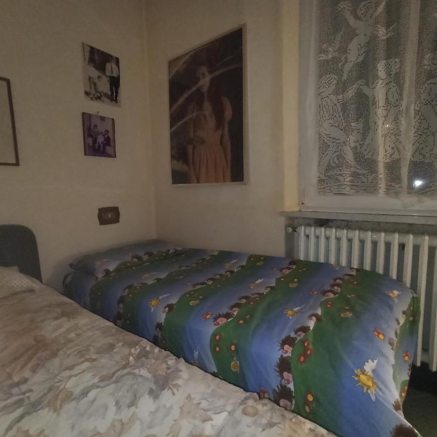 Casa Vincenzo 130 Mq Con Portico Ed Ingresso Esclusivo Dal Giardino Hébergement de vacances