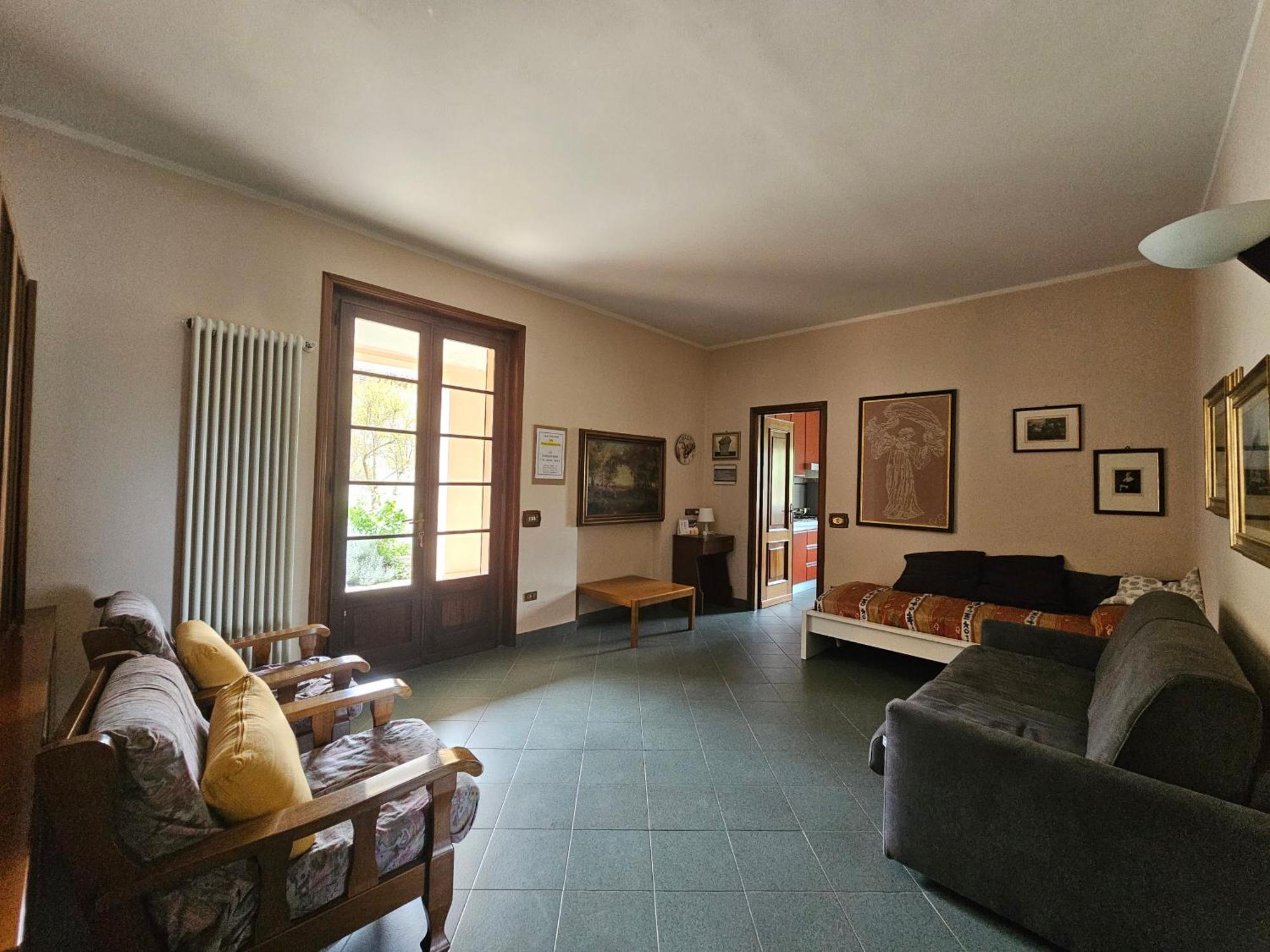 Casa Vincenzo 130 Mq Con Portico Ed Ingresso Esclusivo Dal Giardino *